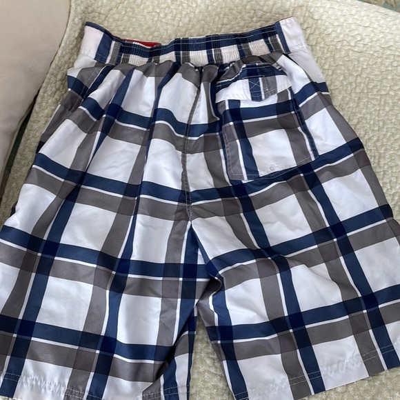 Swim trunks. Never worn - Picture 8 of 11